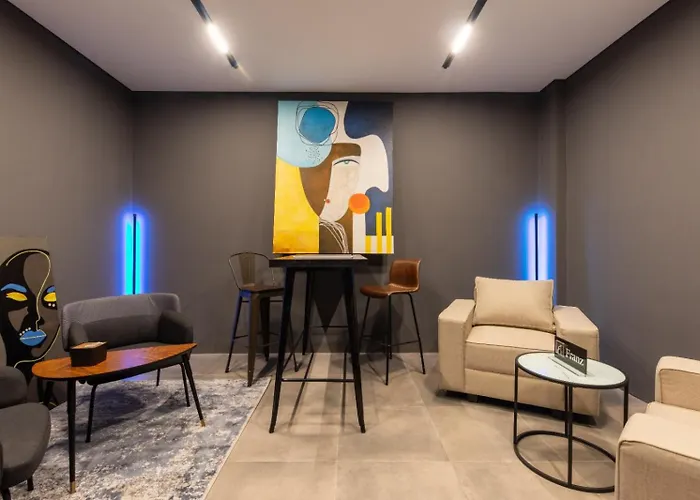 Grand 2-br Mezzanine * تْشانغو
